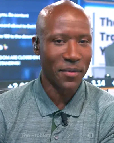 TraderTV Live host on the trading floor